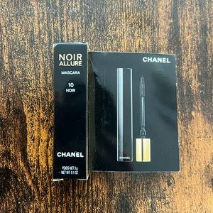 Noir Allure mascara Sample